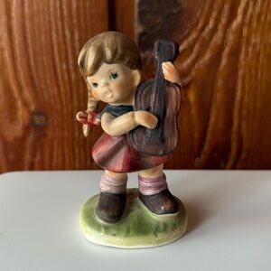 Napcoware Girl With Guitar Vintage Figurine